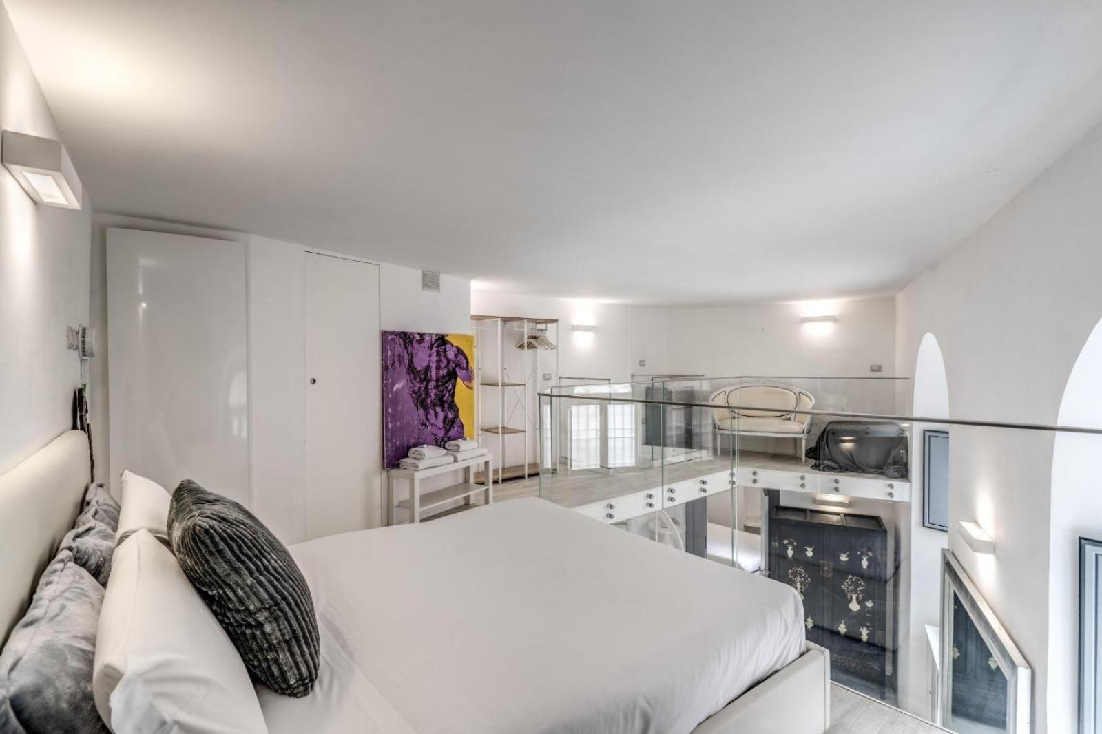 Elegant Flat In The Historic Near Colosseum! * Rome