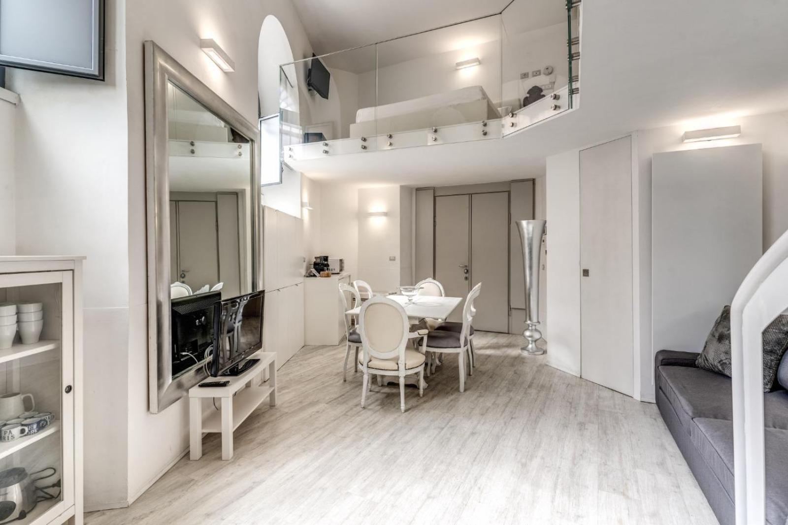 Apartment Elegant Flat In The Historic Near Colosseum!